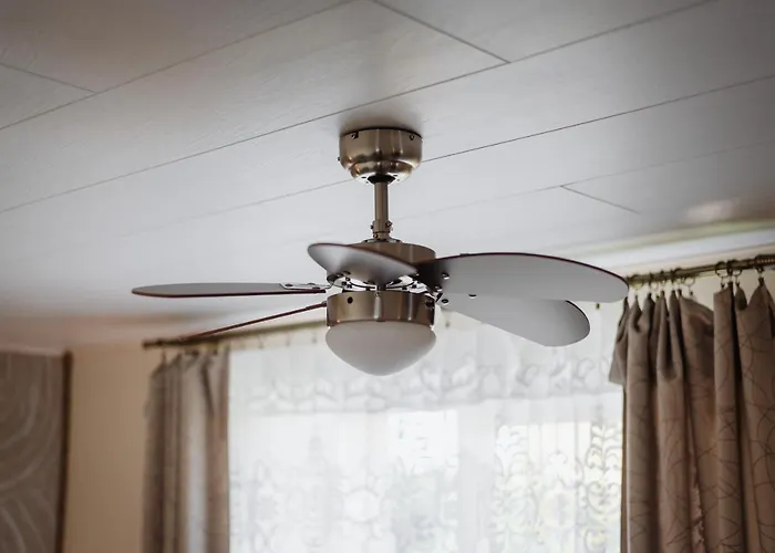 Kuuse 4 With 2 Bedrooms Апартаменты *