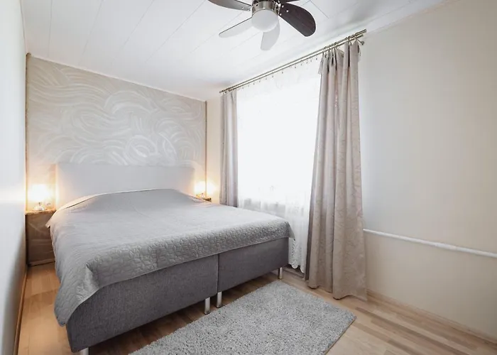 Kuuse 4 With 2 Bedrooms * Хаапсалу